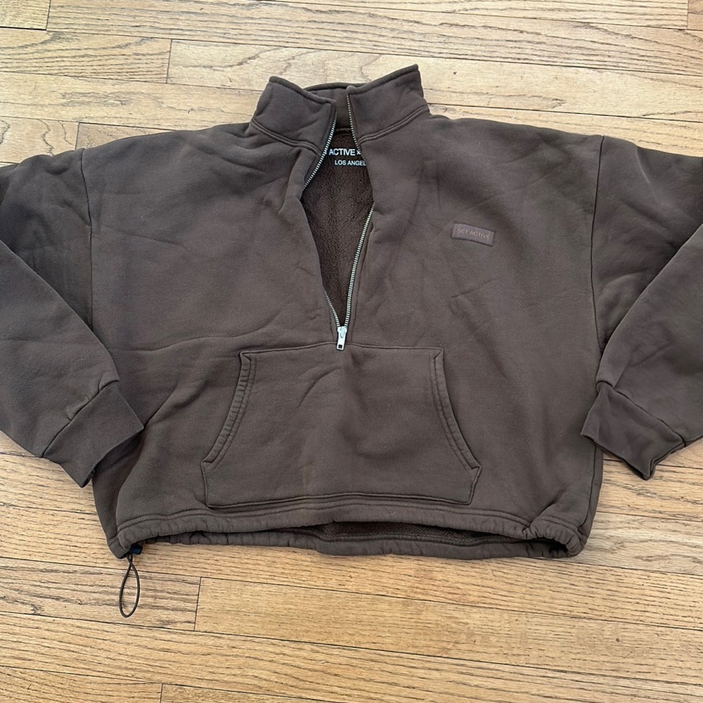 Set Active Cropped Sweatshirt sz Medium